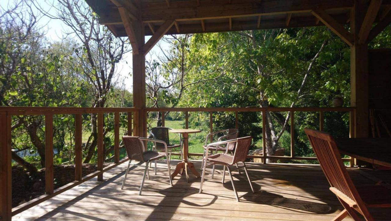 La Wigwam Bleu Du Domaine Du Pas De L'Ane Hotell Mios Eksteriør bilde